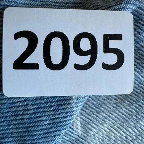 Zara Frayed High Rise Denim Shorts Medium Wash Button Fly Women's SZ 8 #2095 - Picture 8 of 9